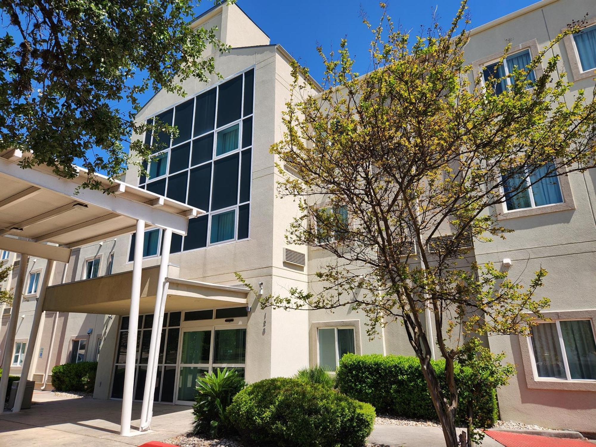 Hotel Baymont By Wyndham San Antonio Airport Exteriér fotografie