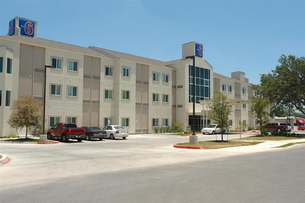 Hotel Baymont By Wyndham San Antonio Airport Exteriér fotografie